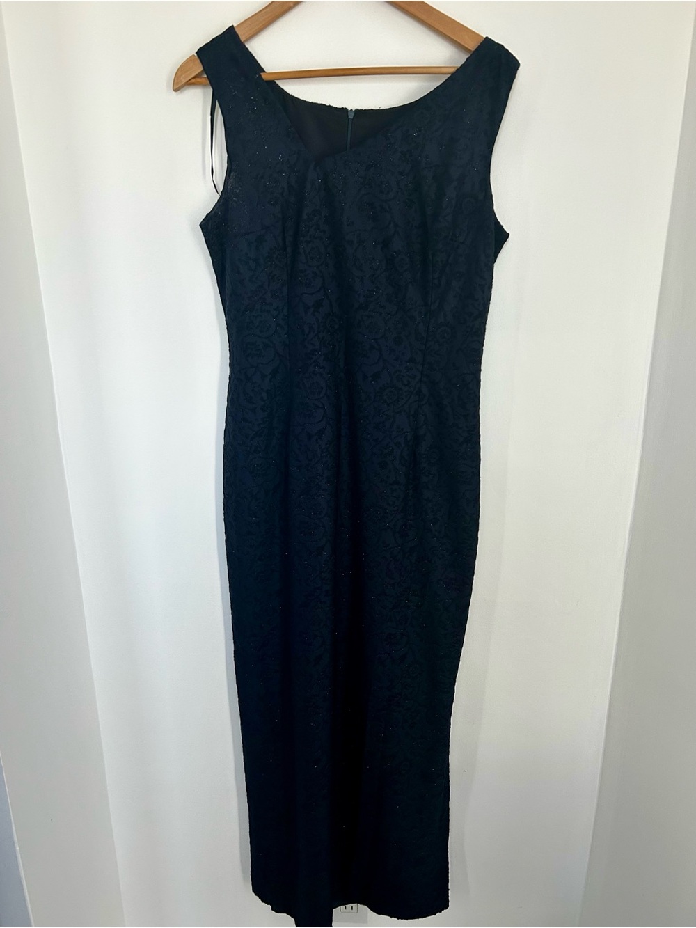 Elegant navy blue Sleeveless Lace Maxi Dress